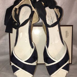 PREOWNED COACH SIGNATURE ESPRADILLE HEELS